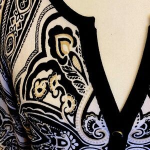 White house black market sweater/cardigan